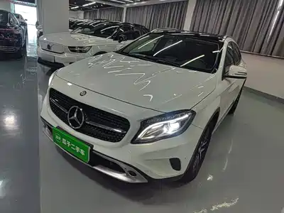 Mercedes-Benz GLA 2015
