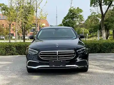 Mercedes-Benz E-Class 2023