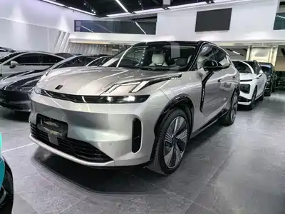 Lynk & Co 08 EM-P 2024