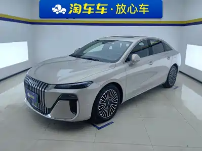 Roewe M7 DMH 2026