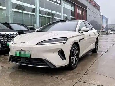 BYD Seal 07 DM-i 2025