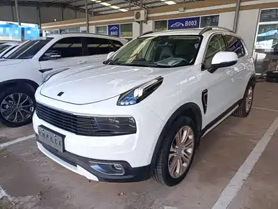 Lynk & Co 01 2018