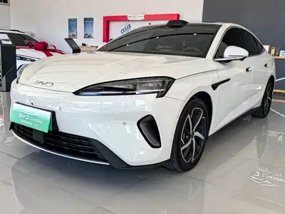 BYD Seal 07 DM-i 2025