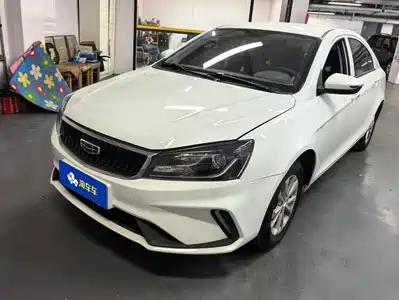 Geely Emgrand 2022