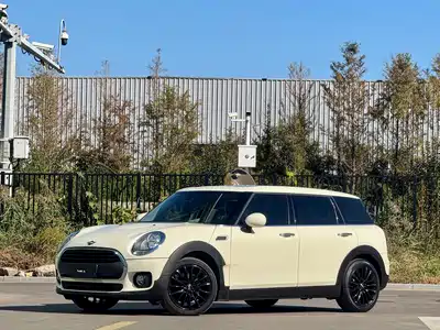 MINI CLUBMAN 2019