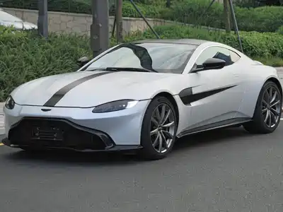 Aston Martin V8 Vantage 2018