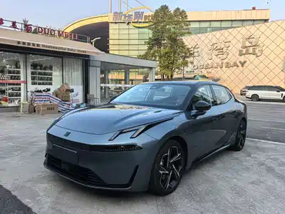 Lynk & Co 07 EM-P 2024