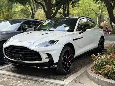 Aston Martin DBX 2026