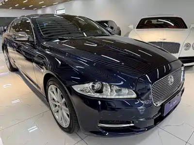 Jaguar XJ 2015