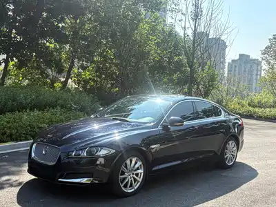 Jaguar XF 2012