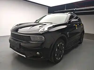 Lynk & Co 01 EM-P 2019