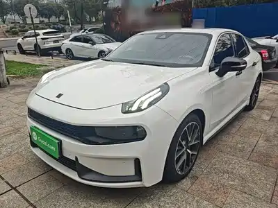 Lynk & Co 03 2022