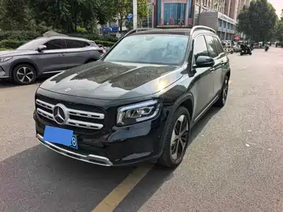 Mercedes-Benz GLB 2023
