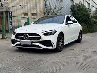 Mercedes-Benz C-Class 2024