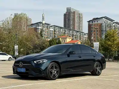 Mercedes-Benz C-Class 2025
