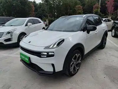 Lynk & Co 06 2022