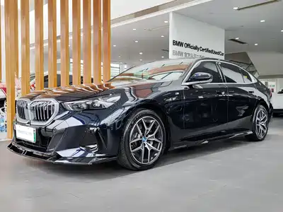 BMW i5 2024