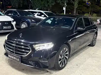 Mercedes-Benz E-Class 2024
