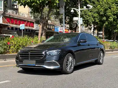Mercedes-Benz E-Class 2022