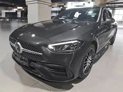 Mercedes-Benz C-Class 2025