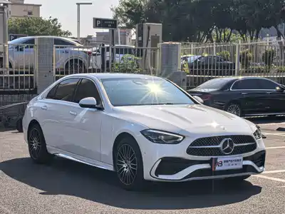 Mercedes-Benz C-Class 2025