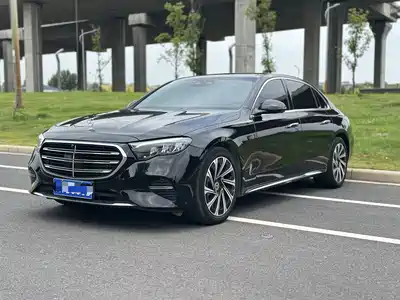 Mercedes-Benz E-Class 2024