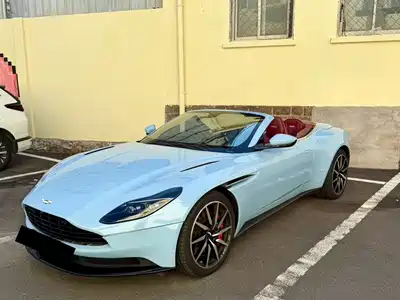 Aston Martin DB11 2019