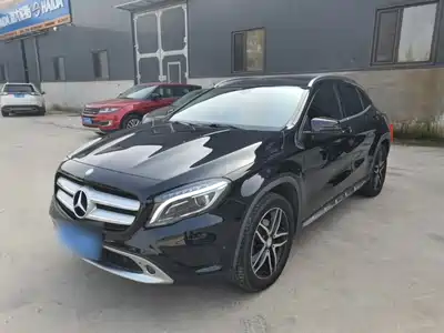 Mercedes-Benz GLA 2015