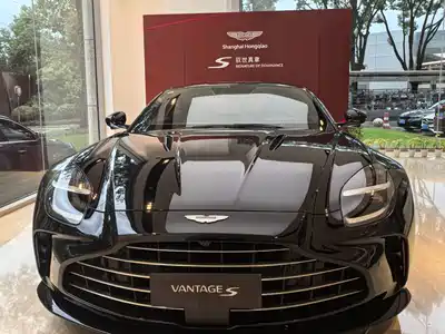 Aston Martin V8 Vantage 2026