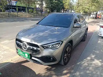 Mercedes-Benz GLA 2023