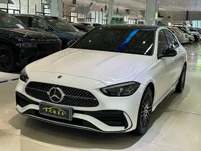 Mercedes-Benz C-Class 2024