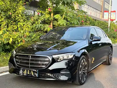 Mercedes-Benz E-Class 2025