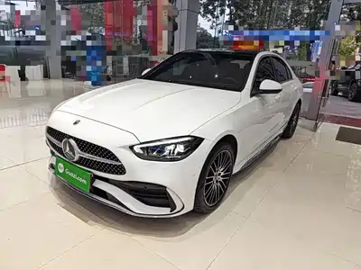Mercedes-Benz C-Class 2024