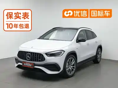 Mercedes-Benz GLA AMG 2021
