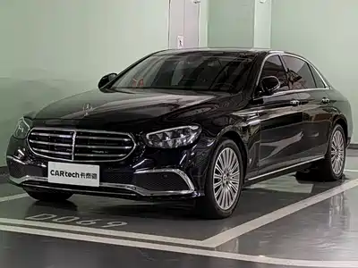 Mercedes-Benz E-Class 2022