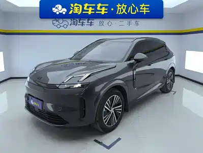 Lynk & Co 08 EM-P 2024