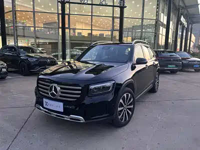 Mercedes-Benz GLB 2025