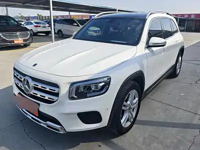 Mercedes-Benz GLB 2023