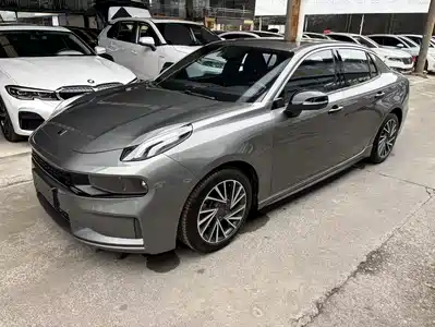 Lynk & Co 03 2021