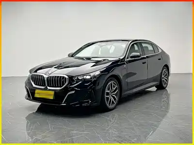 BMW i5 2024