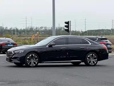 Mercedes-Benz E-Class 2025