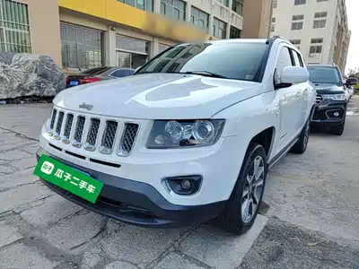 Jeep Compass (Import) 2015