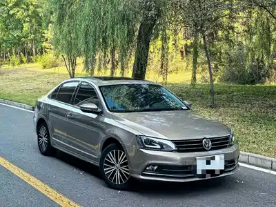 Volkswagen Sagitar 2018