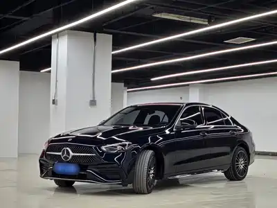 Mercedes-Benz C-Class 2024