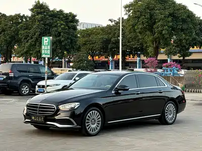 Mercedes-Benz E-Class 2022