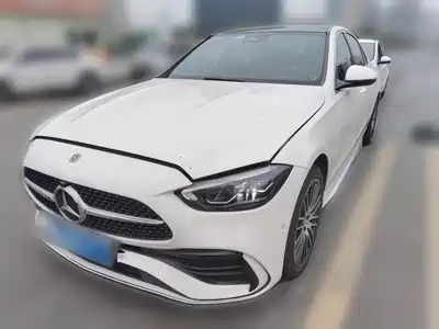 Mercedes-Benz C-Class 2024