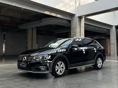 Volkswagen C-TREK 2017