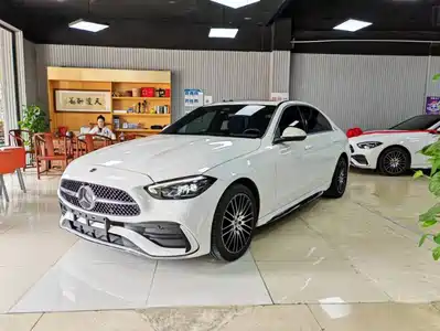 Mercedes-Benz C-Class 2024