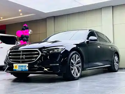 Mercedes-Benz E-Class 2024