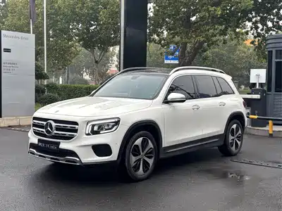 Mercedes-Benz GLB 2023